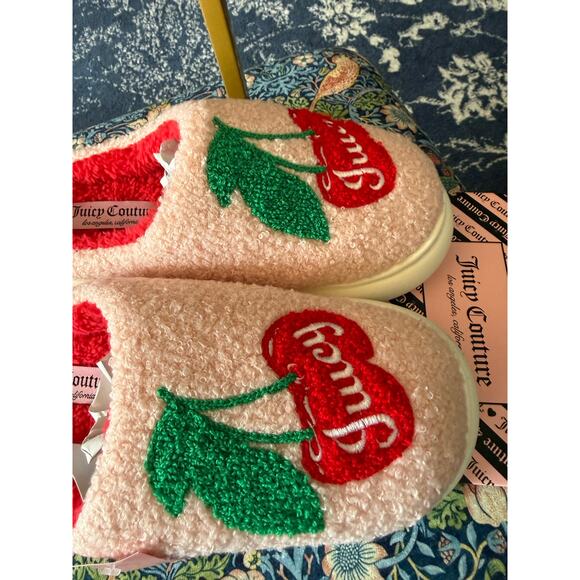 NWT Juicy Couture Pink Cherry Comfy Slippers Sz. XL (9.5-10.5) - Picture 3 of 8